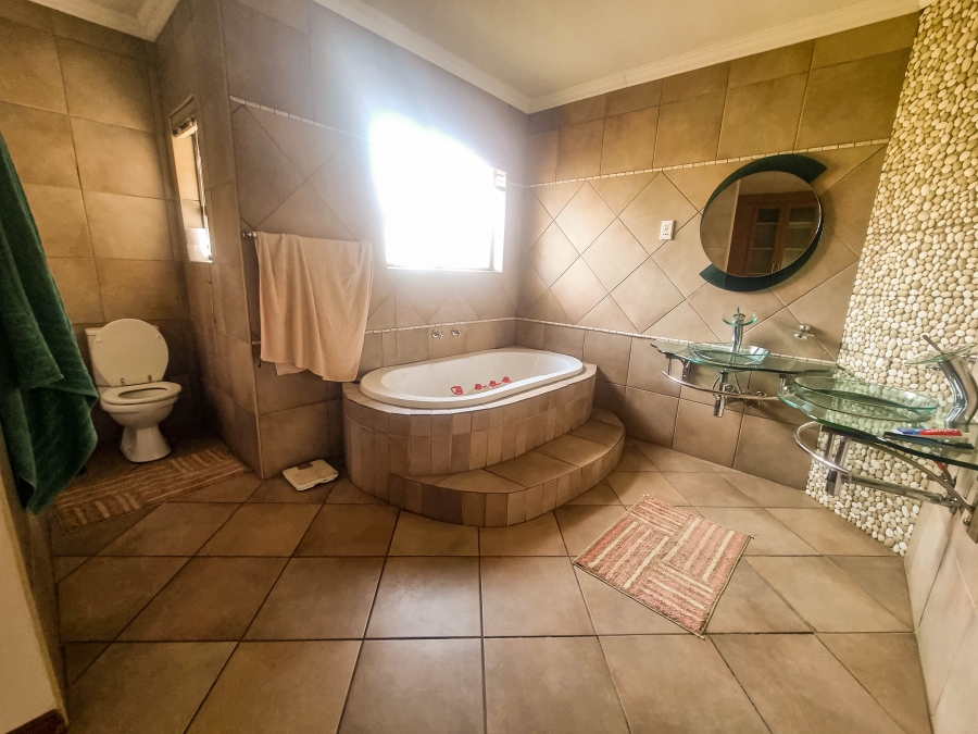 To Let 5 Bedroom Property for Rent in Ruimsig Gauteng