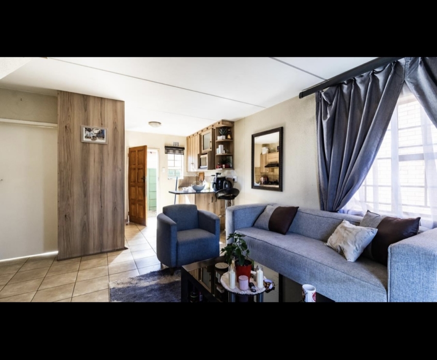 3 Bedroom Property for Sale in Albertsdal Gauteng
