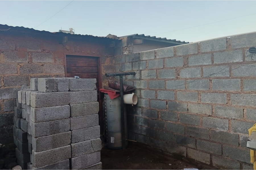 2 Bedroom Property for Sale in Lufhereng Gauteng