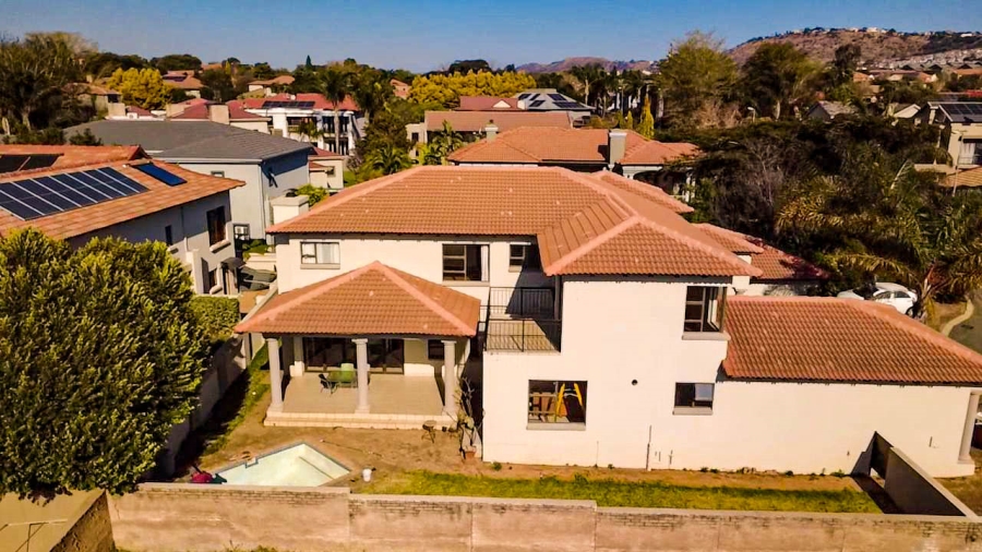 5 Bedroom Property for Sale in Ruimsig Gauteng