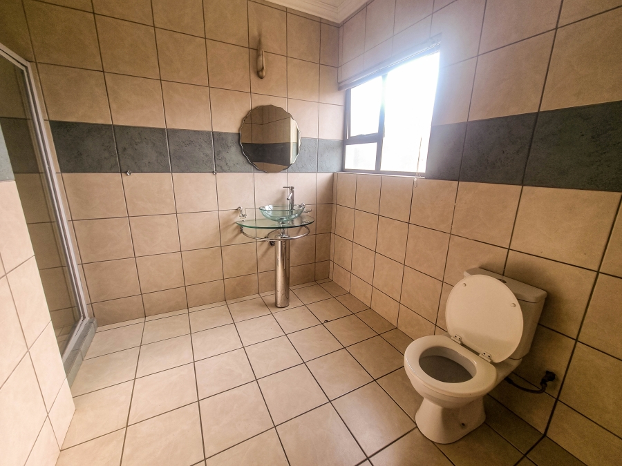 5 Bedroom Property for Sale in Ruimsig Gauteng
