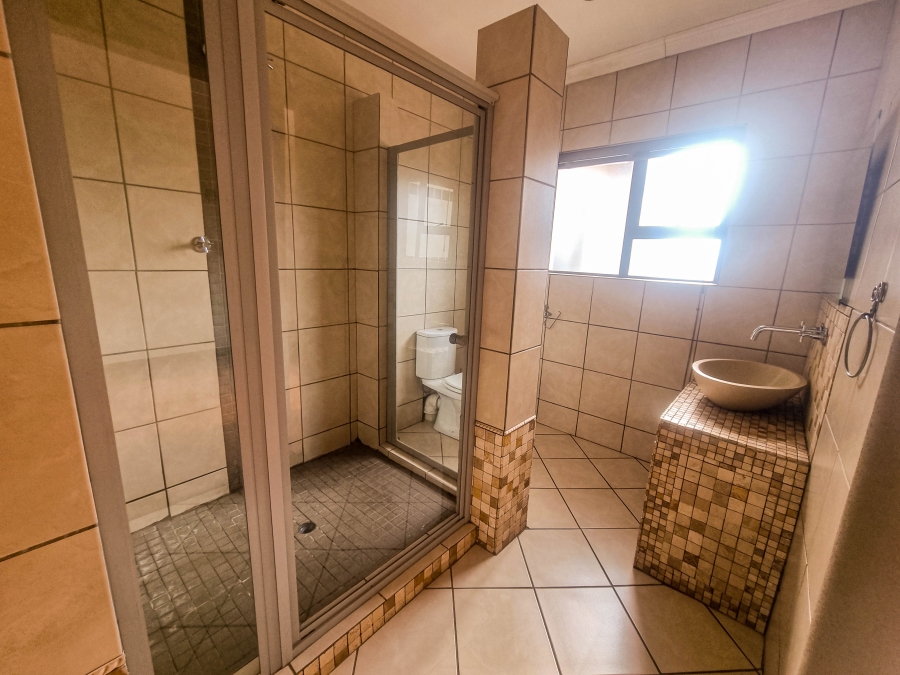 5 Bedroom Property for Sale in Ruimsig Gauteng