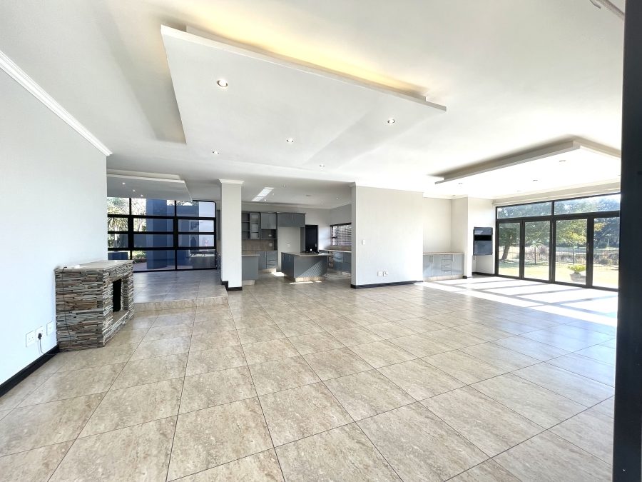 To Let 4 Bedroom Property for Rent in Serengeti Lifestyle Estate Gauteng