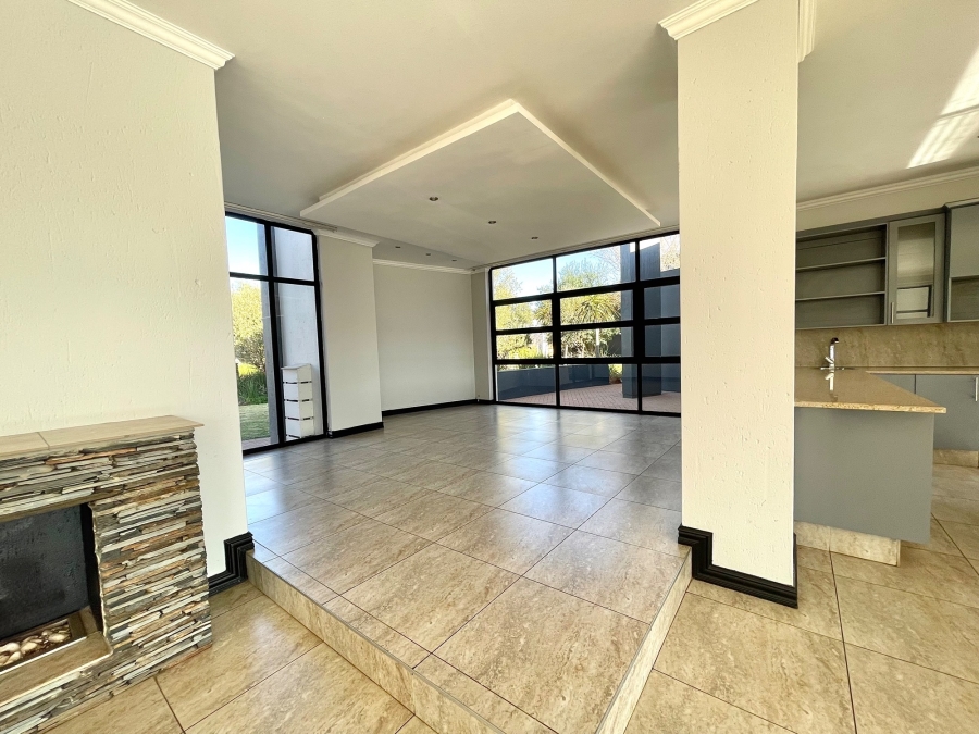 To Let 4 Bedroom Property for Rent in Serengeti Lifestyle Estate Gauteng