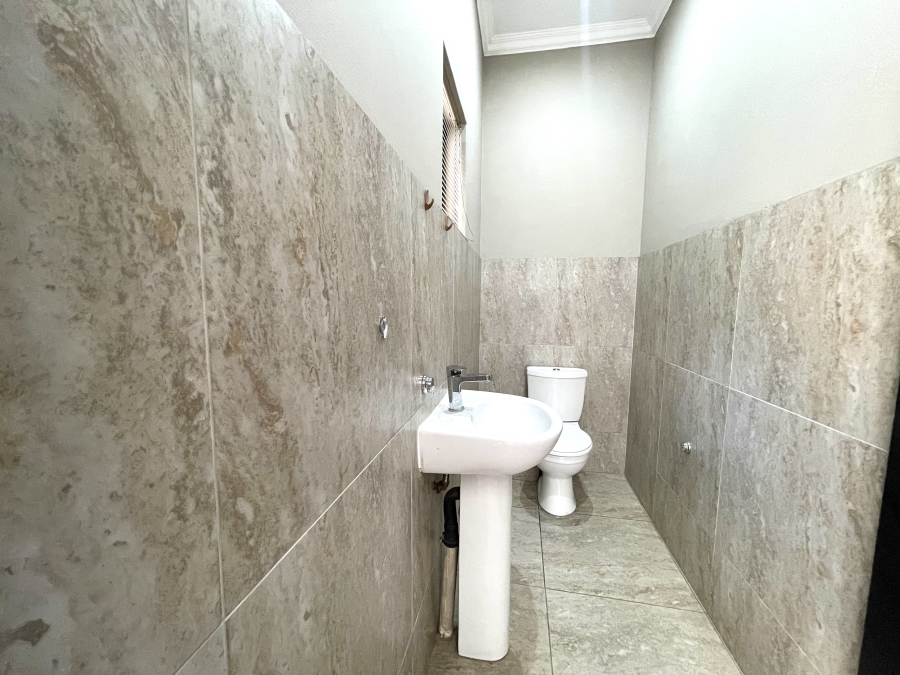 To Let 4 Bedroom Property for Rent in Serengeti Lifestyle Estate Gauteng