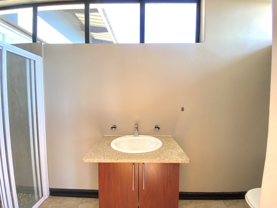 To Let 4 Bedroom Property for Rent in Serengeti Lifestyle Estate Gauteng