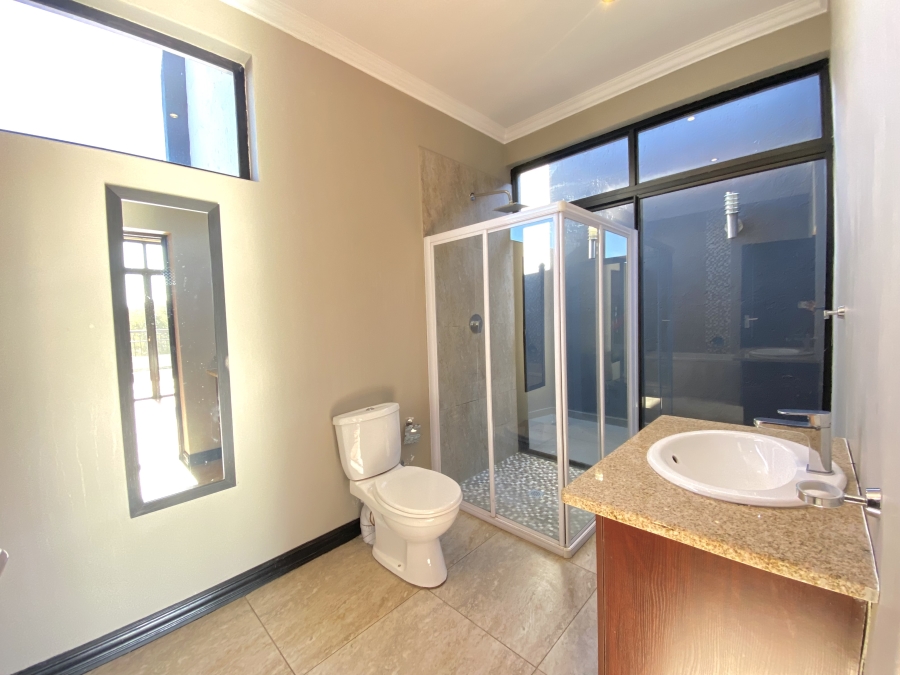 To Let 4 Bedroom Property for Rent in Serengeti Lifestyle Estate Gauteng