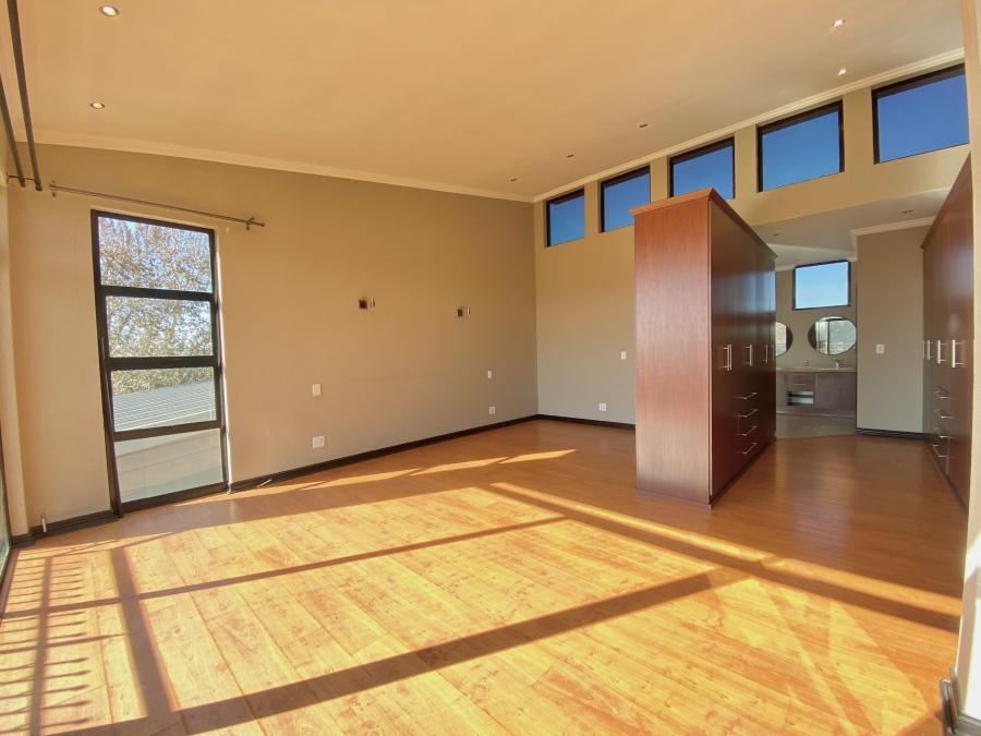 To Let 4 Bedroom Property for Rent in Serengeti Lifestyle Estate Gauteng