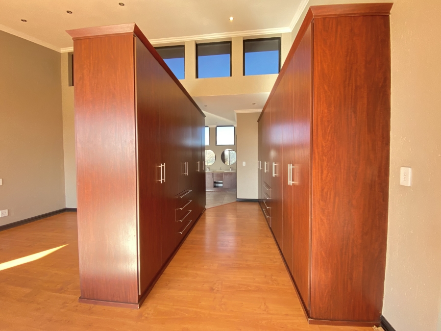 To Let 4 Bedroom Property for Rent in Serengeti Lifestyle Estate Gauteng