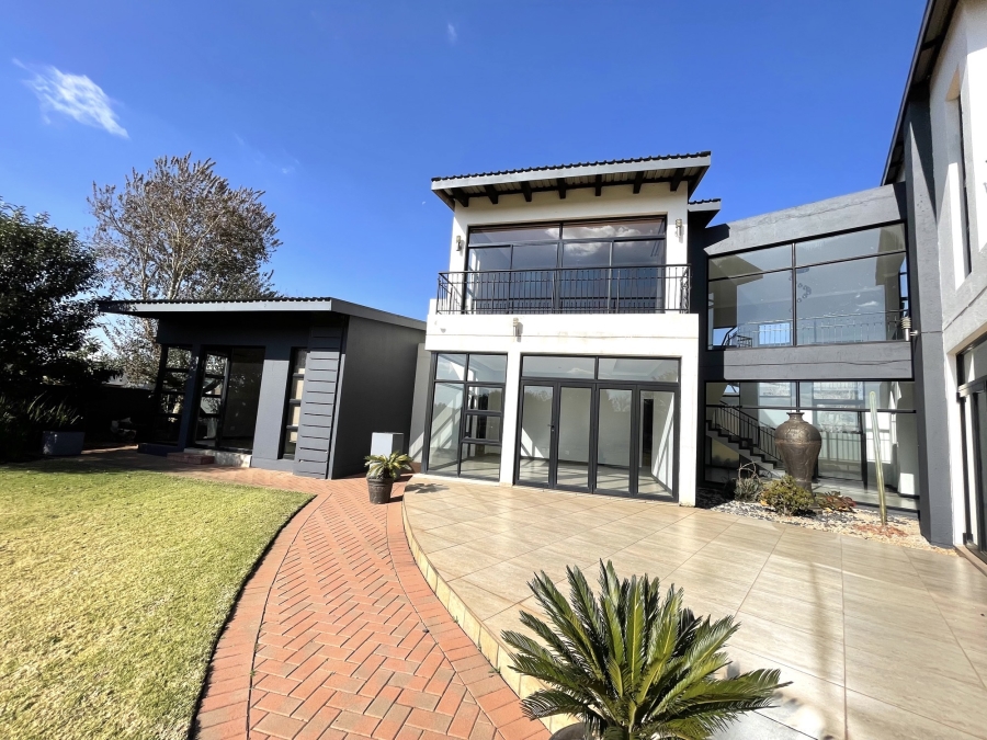 To Let 4 Bedroom Property for Rent in Serengeti Lifestyle Estate Gauteng