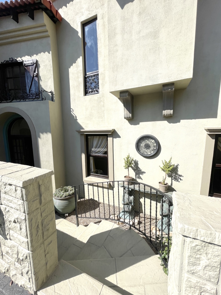 4 Bedroom Property for Sale in Blue Valley Golf Estate Gauteng