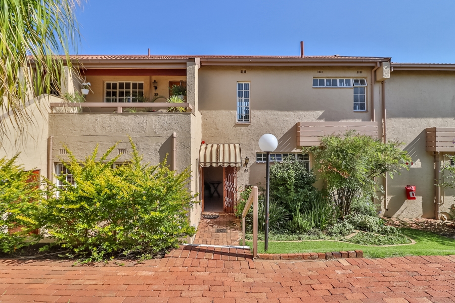 2 Bedroom Property for Sale in Bedford Park Gauteng