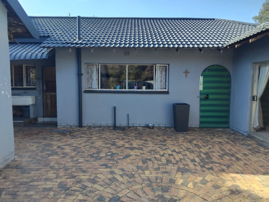 4 Bedroom Property for Sale in Vaalview Gauteng