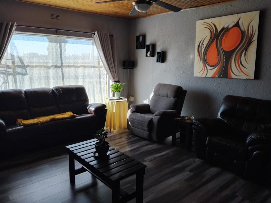 4 Bedroom Property for Sale in Vaalview Gauteng