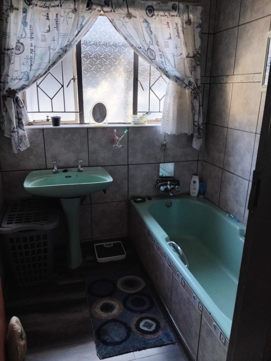 4 Bedroom Property for Sale in Vaalview Gauteng