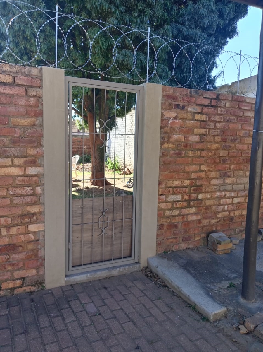 4 Bedroom Property for Sale in Dalview Gauteng
