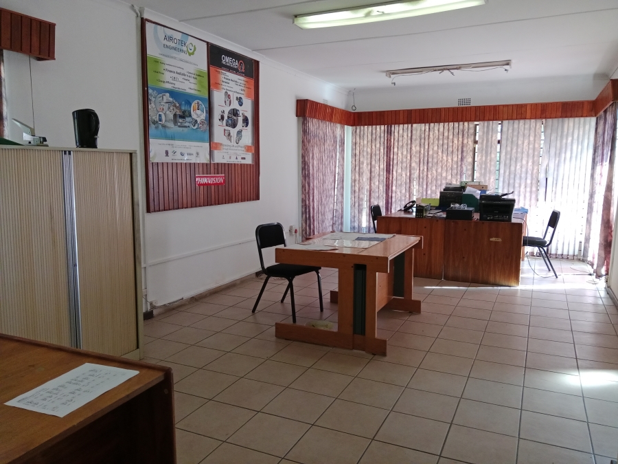 3 Bedroom Property for Sale in Robertsham Gauteng