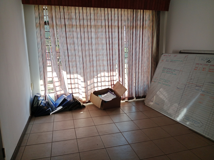 3 Bedroom Property for Sale in Robertsham Gauteng