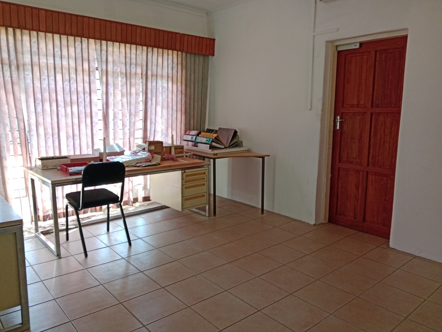 3 Bedroom Property for Sale in Robertsham Gauteng