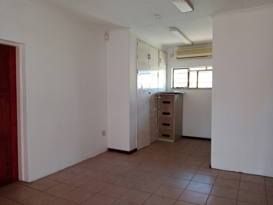 3 Bedroom Property for Sale in Robertsham Gauteng