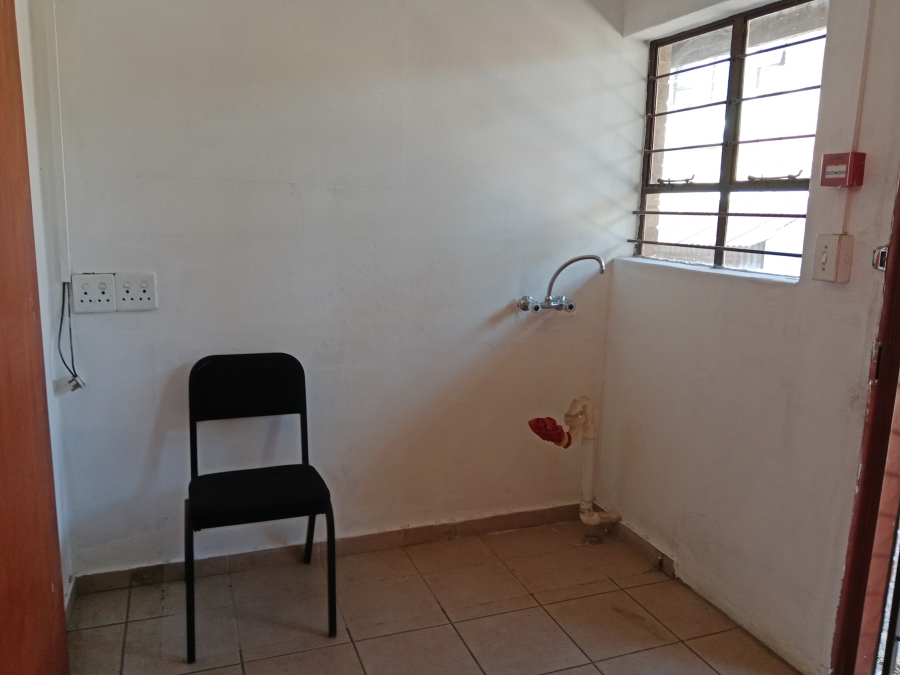 3 Bedroom Property for Sale in Robertsham Gauteng