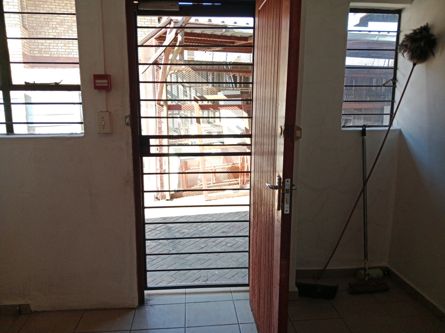 3 Bedroom Property for Sale in Robertsham Gauteng