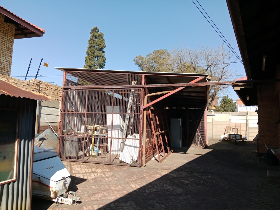 3 Bedroom Property for Sale in Robertsham Gauteng