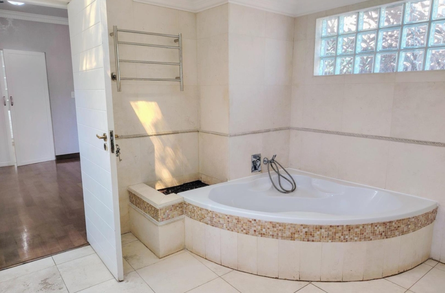 4 Bedroom Property for Sale in Bedfordview Gauteng