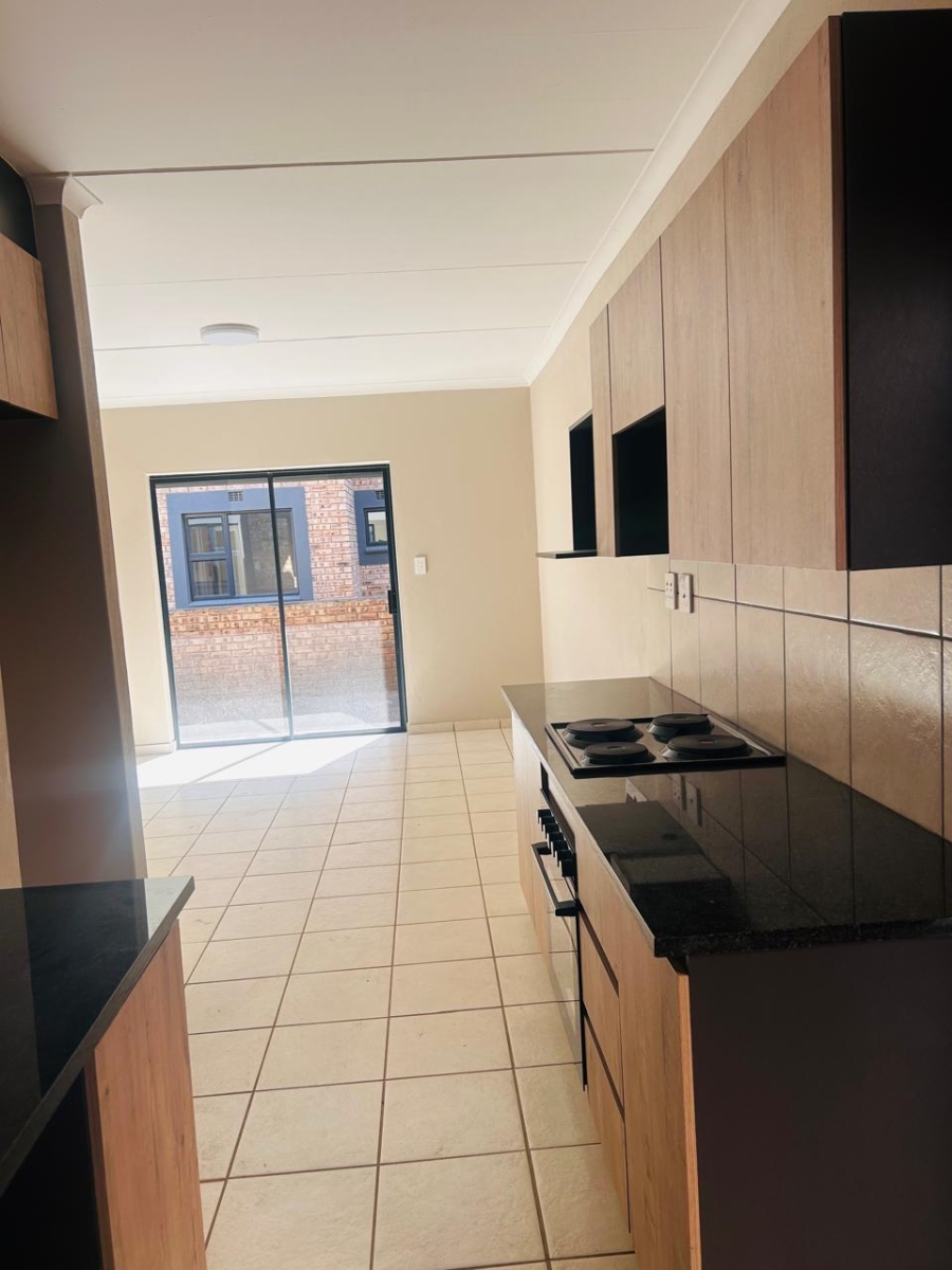 2 Bedroom Property for Sale in Cloverdene Gauteng