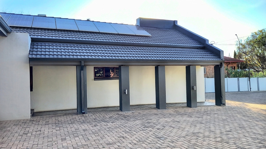 Commercial Property for Sale in Moreleta Park Gauteng