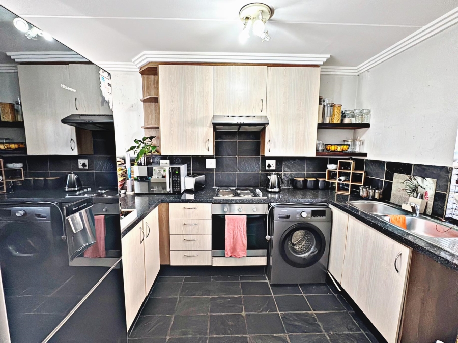 2 Bedroom Property for Sale in Ferndale Gauteng