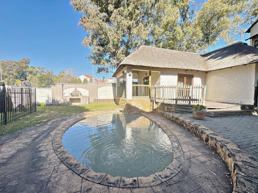 2 Bedroom Property for Sale in Ferndale Gauteng