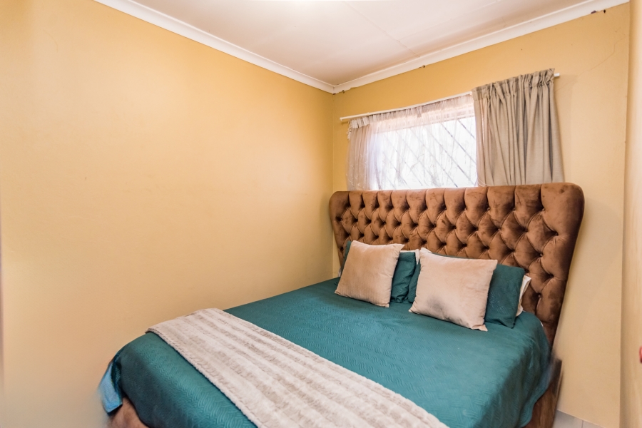 2 Bedroom Property for Sale in Fleurhof Gauteng
