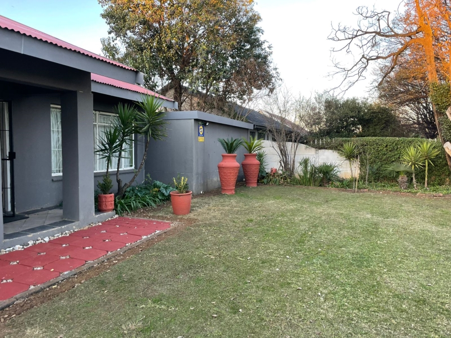 To Let 4 Bedroom Property for Rent in Three Rivers Gauteng