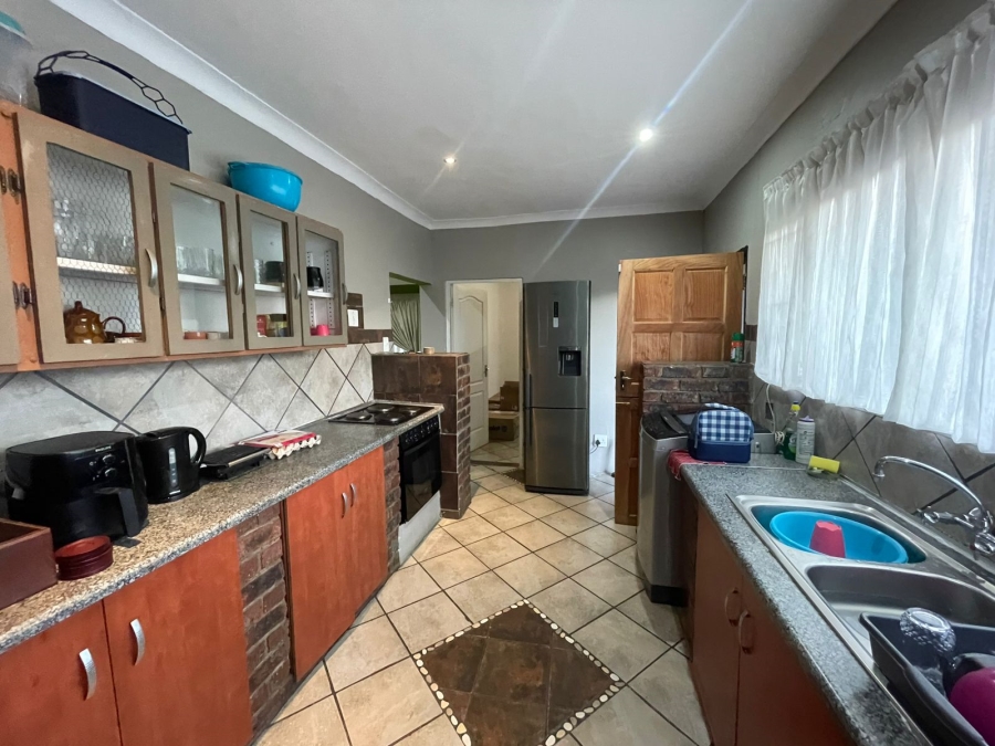 To Let 4 Bedroom Property for Rent in Three Rivers Gauteng