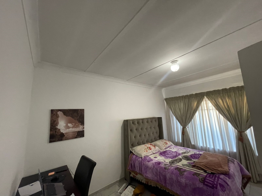 To Let 4 Bedroom Property for Rent in Three Rivers Gauteng