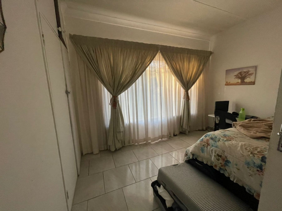 To Let 4 Bedroom Property for Rent in Three Rivers Gauteng