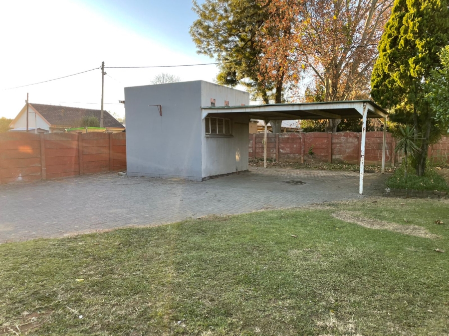 To Let 4 Bedroom Property for Rent in Three Rivers Gauteng