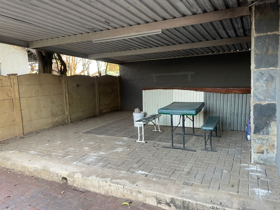 To Let 4 Bedroom Property for Rent in Three Rivers Gauteng
