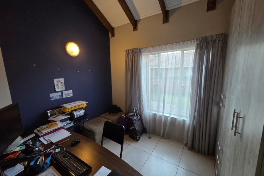 4 Bedroom Property for Sale in Eldoraigne Gauteng
