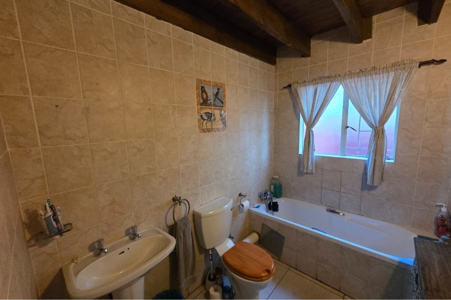 4 Bedroom Property for Sale in Eldoraigne Gauteng