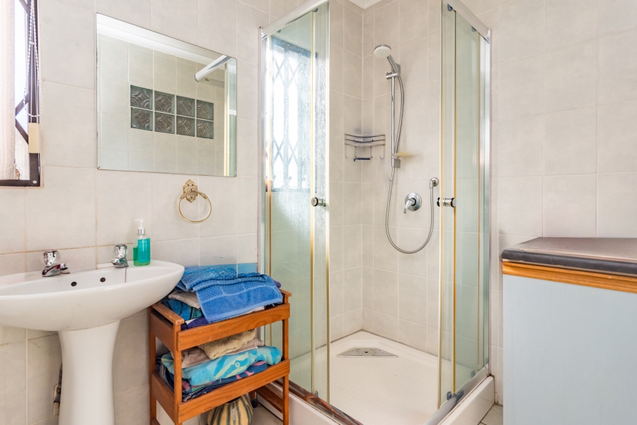 5 Bedroom Property for Sale in Roodekrans Gauteng