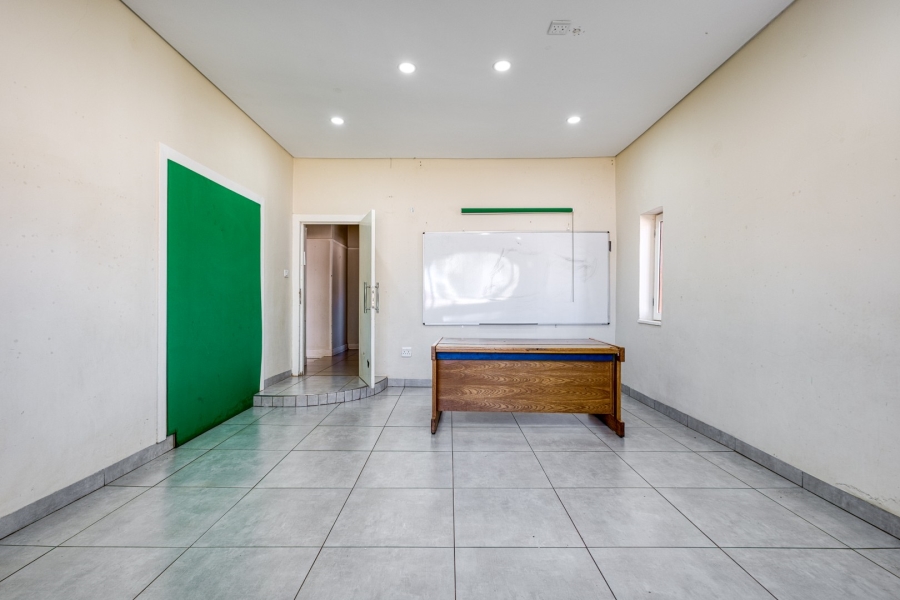 3 Bedroom Property for Sale in Highlands North Gauteng