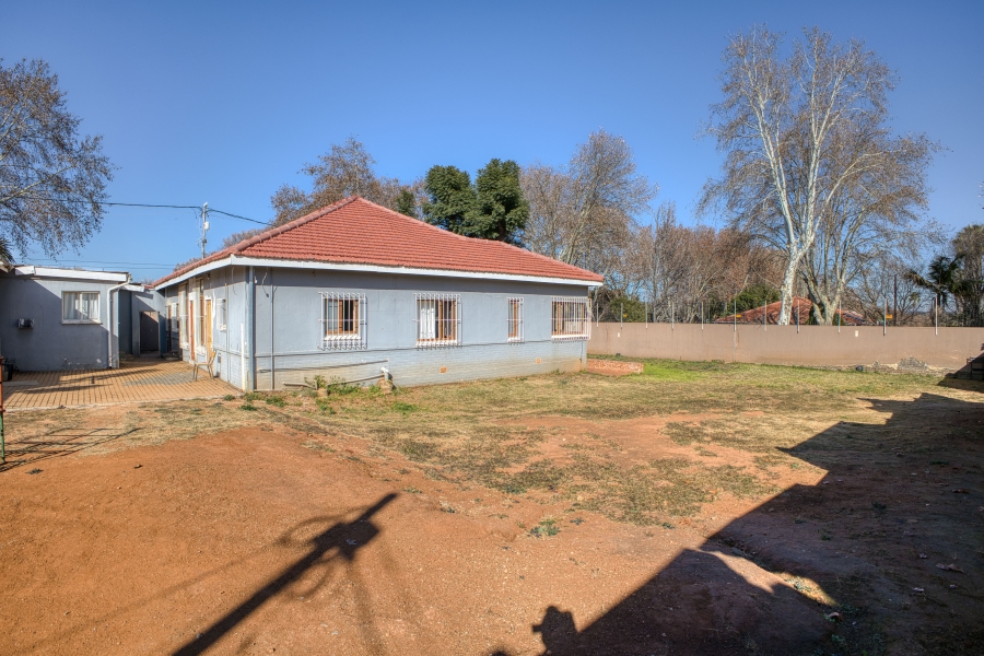 3 Bedroom Property for Sale in Highlands North Gauteng
