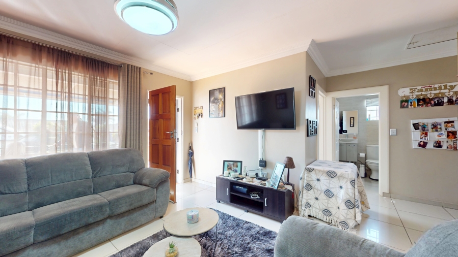 2 Bedroom Property for Sale in Beyers Park Gauteng