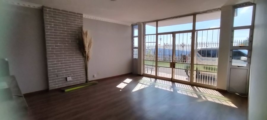 2 Bedroom Property for Sale in Horison Gauteng