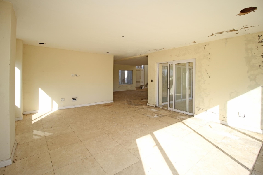 4 Bedroom Property for Sale in Blue Hills Country Estate Gauteng
