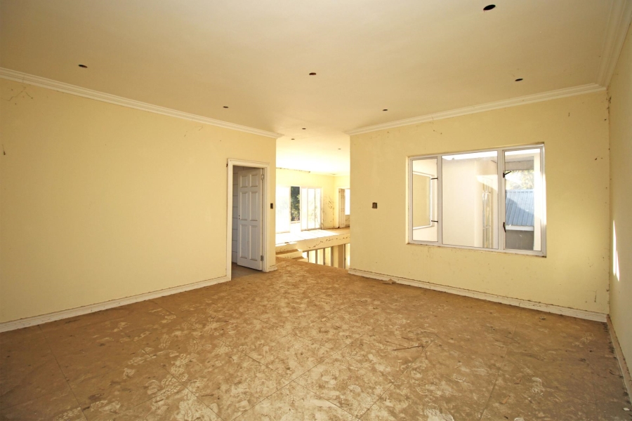 4 Bedroom Property for Sale in Blue Hills Country Estate Gauteng