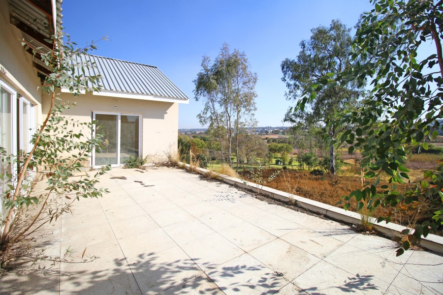 4 Bedroom Property for Sale in Blue Hills Country Estate Gauteng