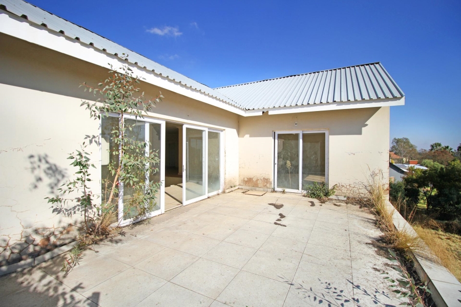 4 Bedroom Property for Sale in Blue Hills Country Estate Gauteng